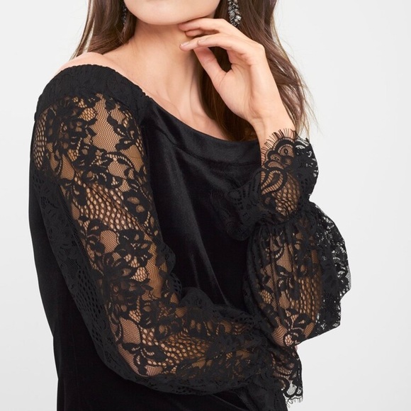 Off-the-shoulder lace sleeve velvet shift dress - Picture 2 of 5